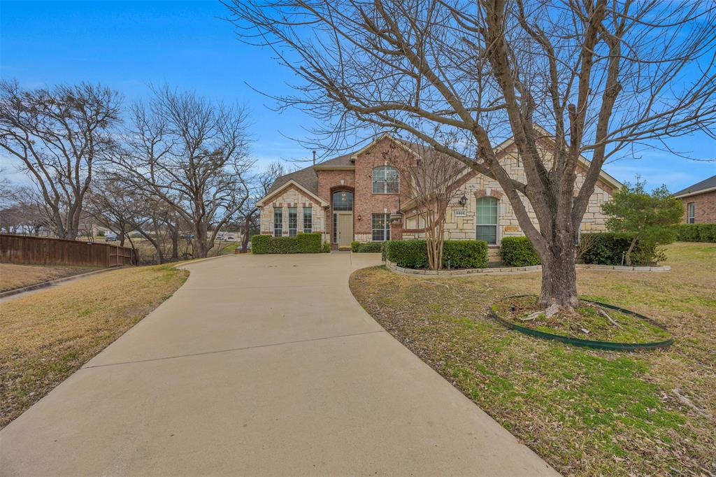 9909 Oakmont Court