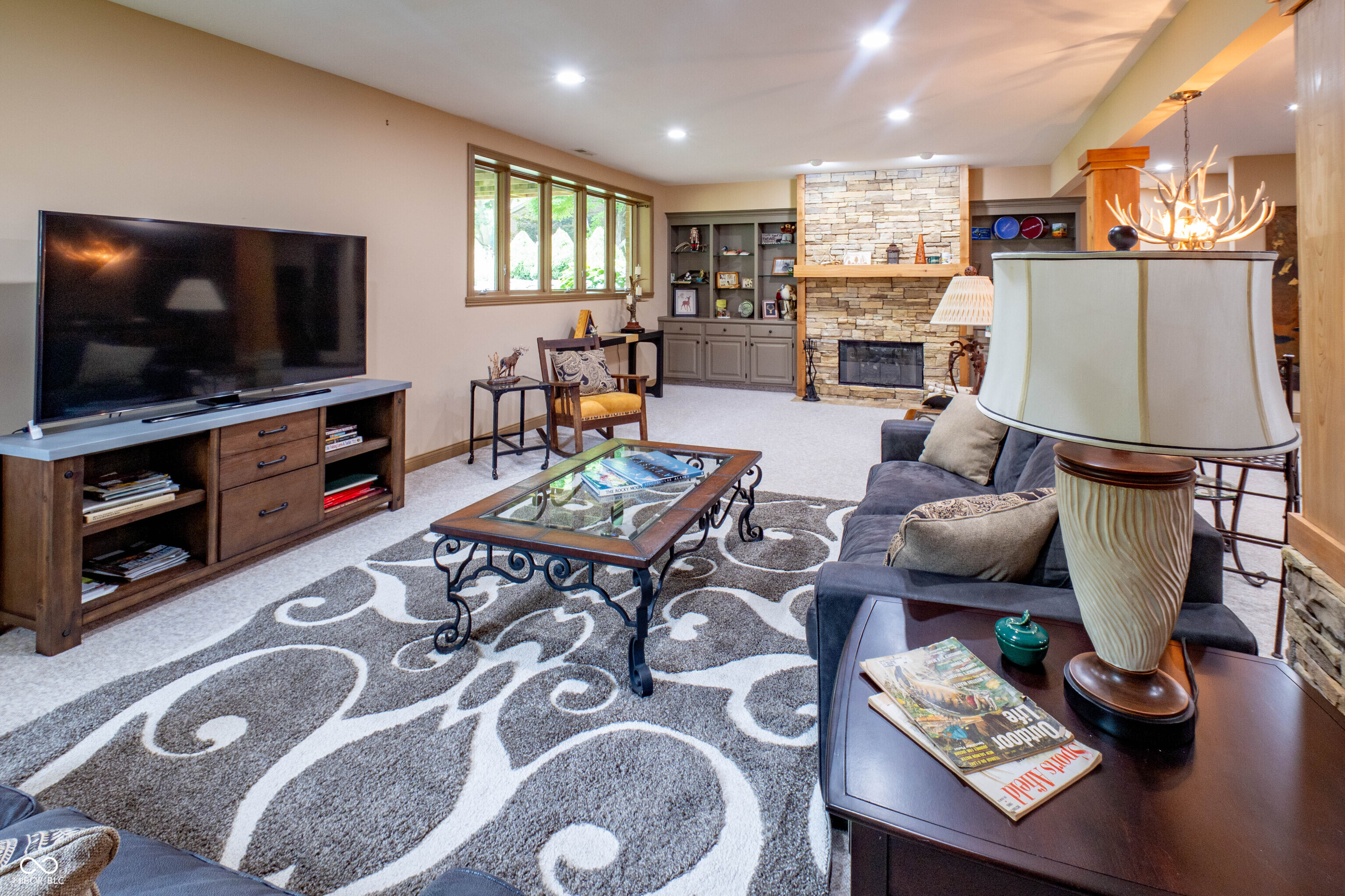 1851 Broadleaf Court
