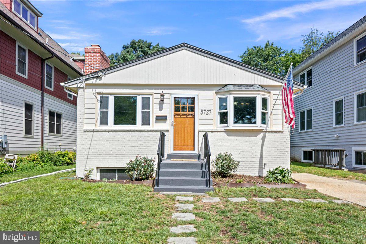 5727 6th Street N