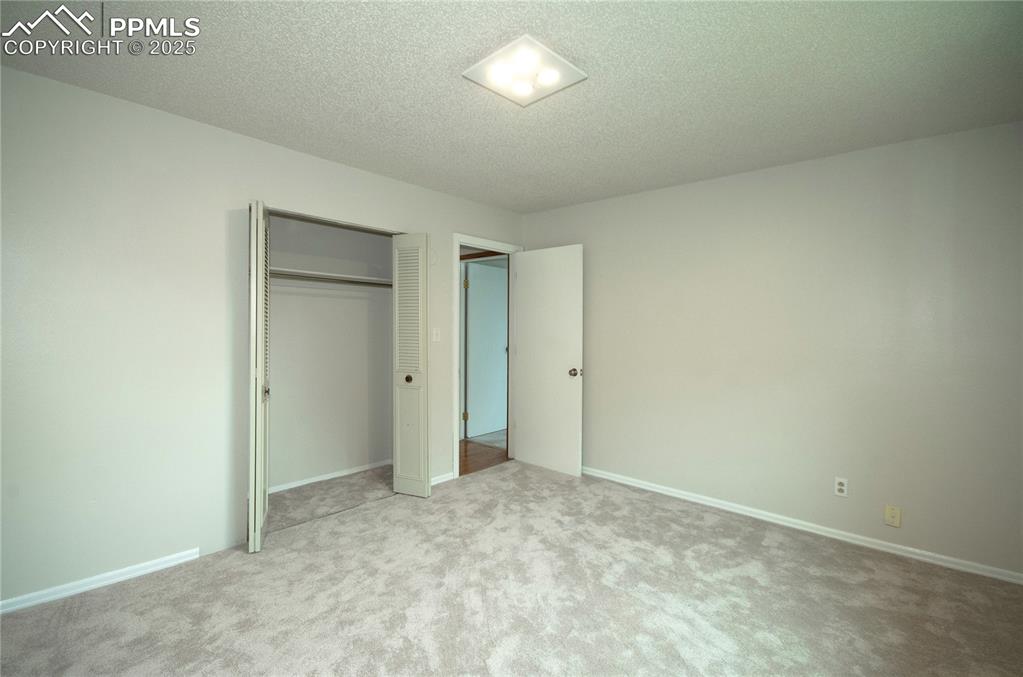 3620 E Cresta Loma Circle