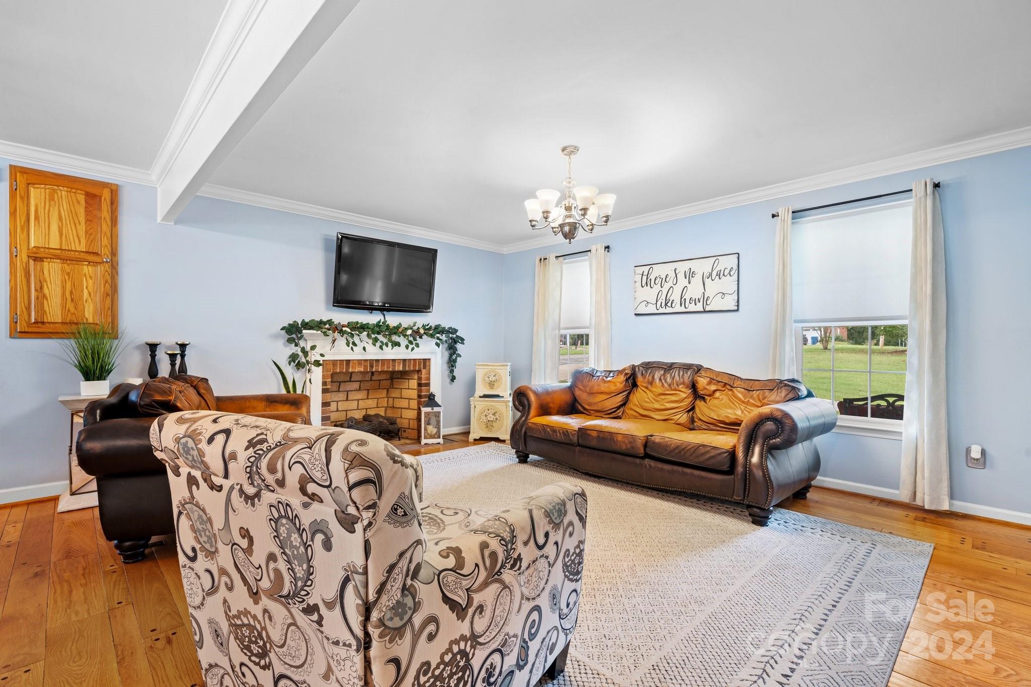 2461 Walt Arney Road