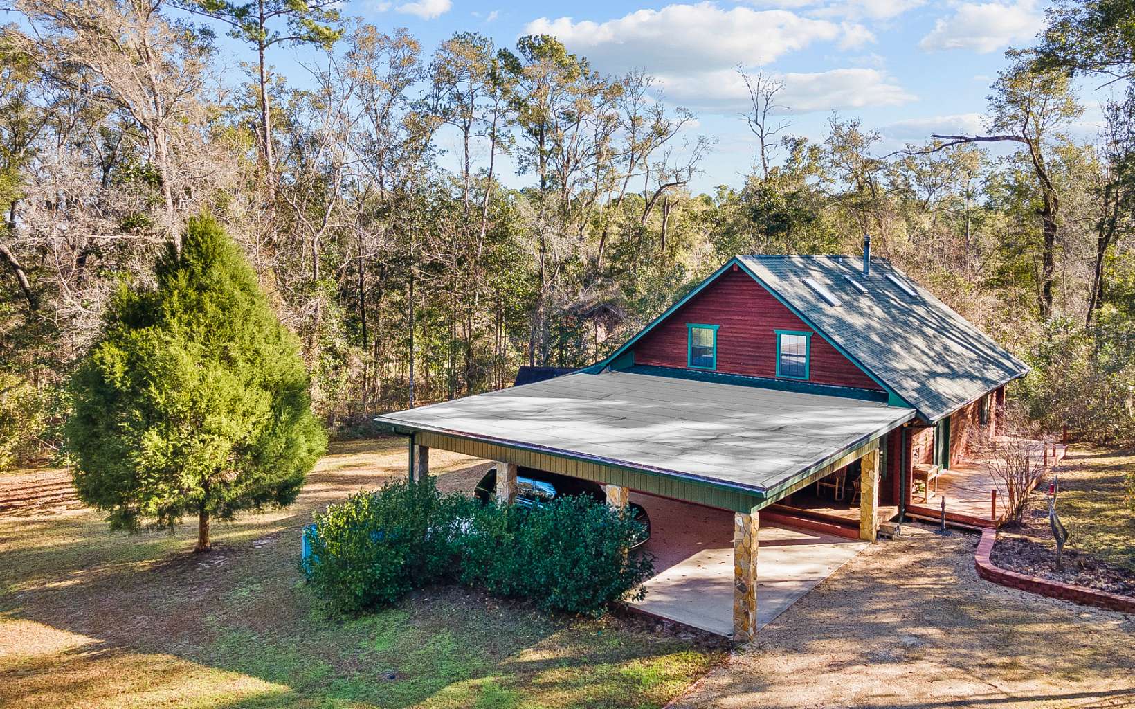 Live Oak Real Estate 17125 10Th Terrace Live Oak ,FL available for