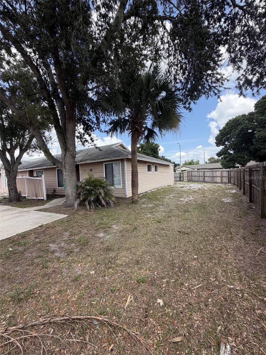 2803 Waxy Willow Lane