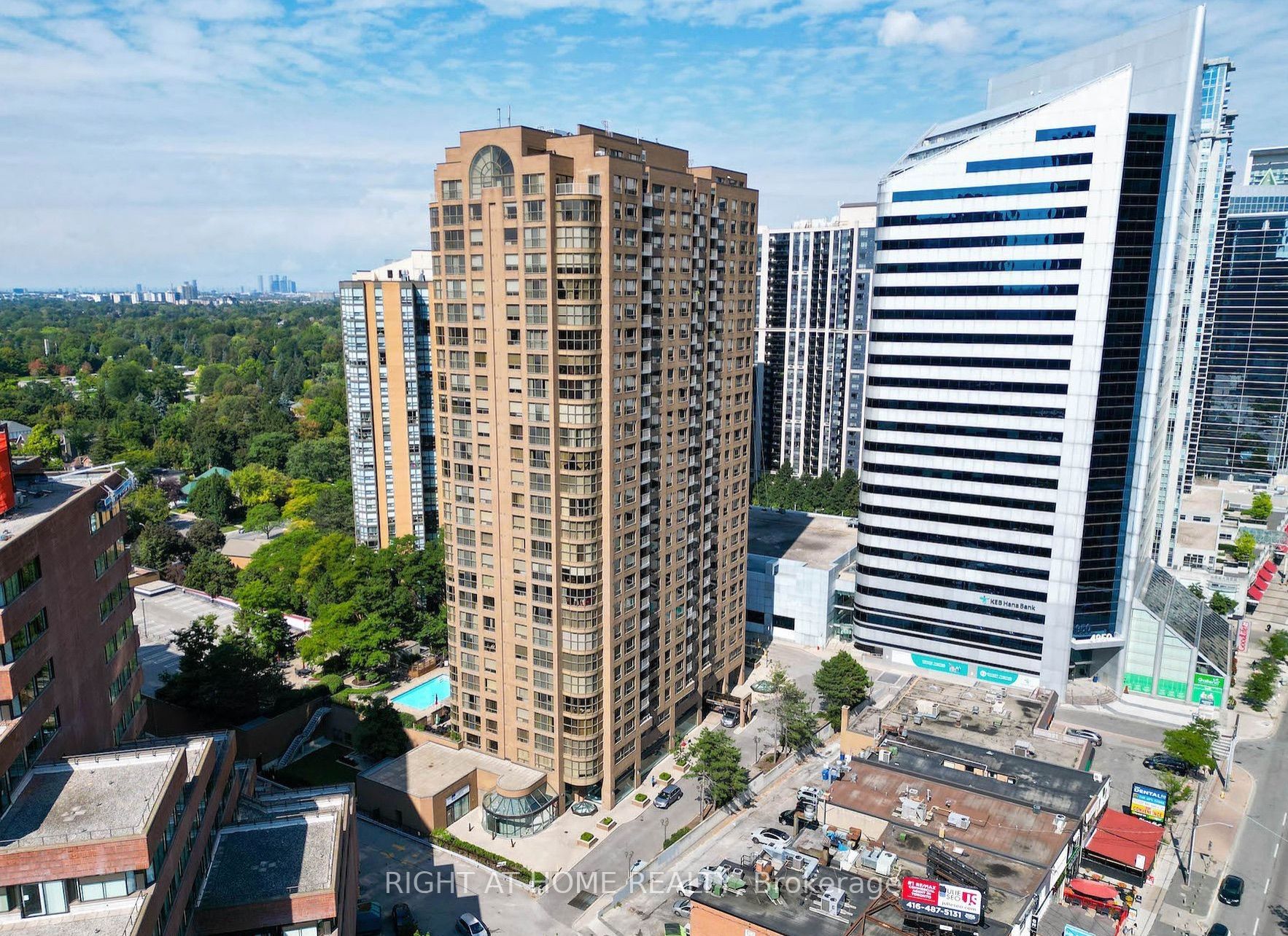 100 Upper Madison Ave 304