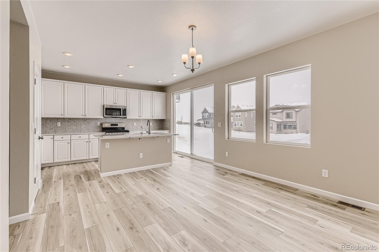 3270 N Denali Street