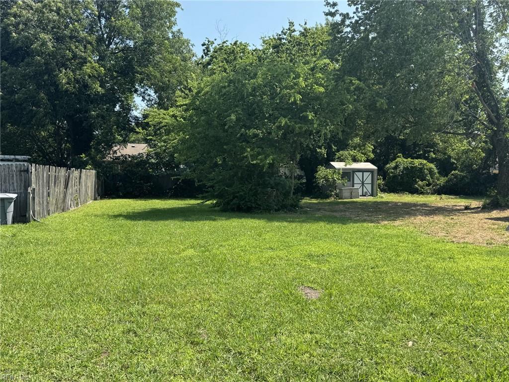 -1/4AC Rowe Street