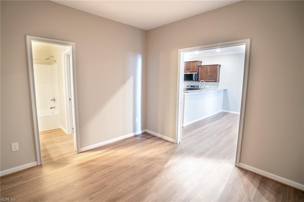 1504 Kathy Ann Way E 1504