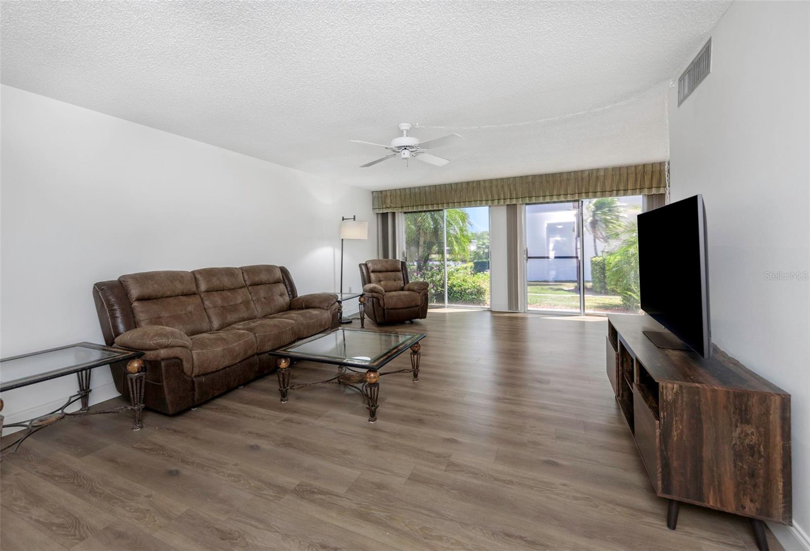 1655 S Highland Avenue I181