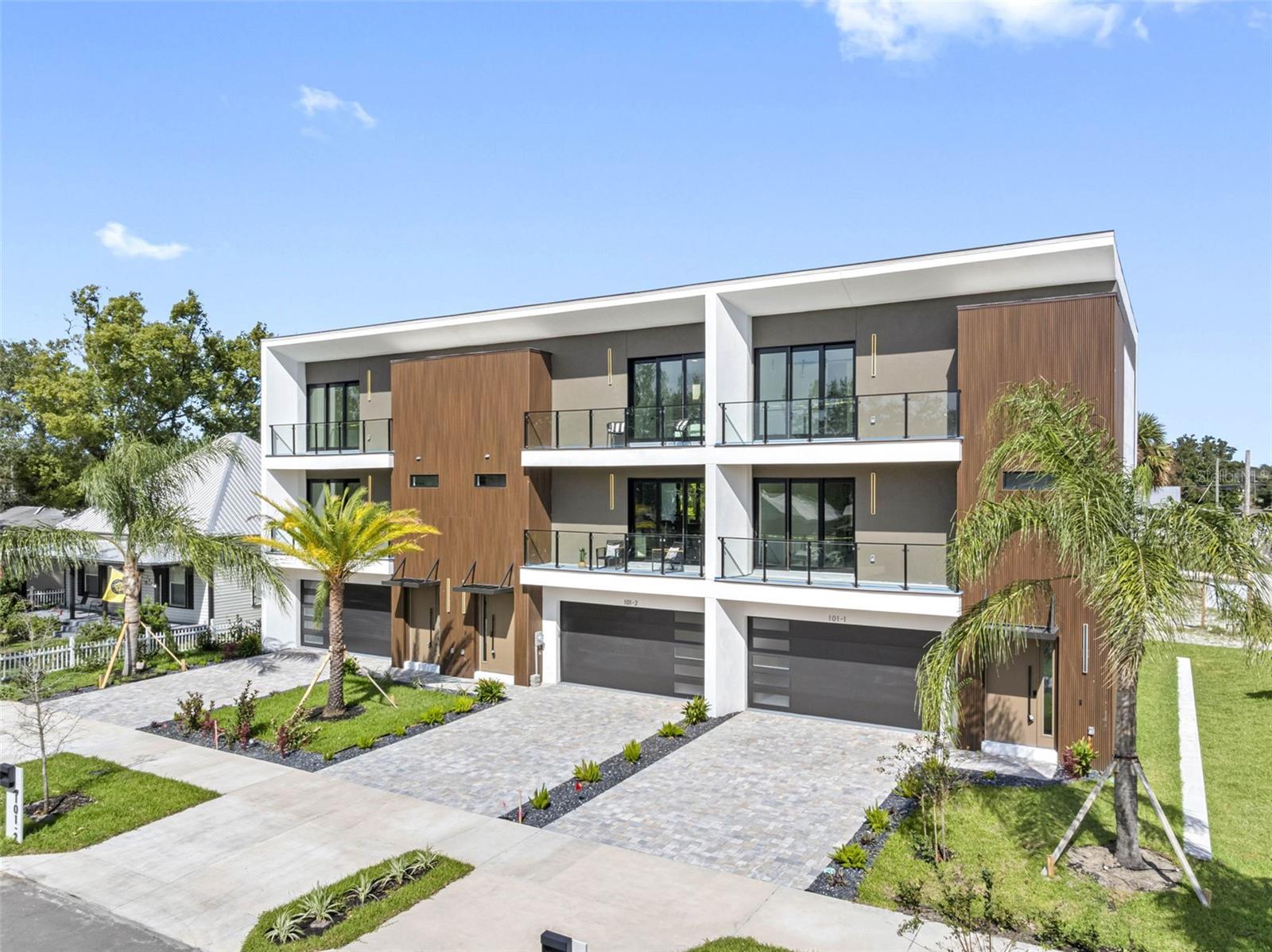 101 W Warren Avenue 1