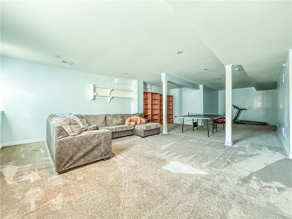 10308 N Lucerne Avenue