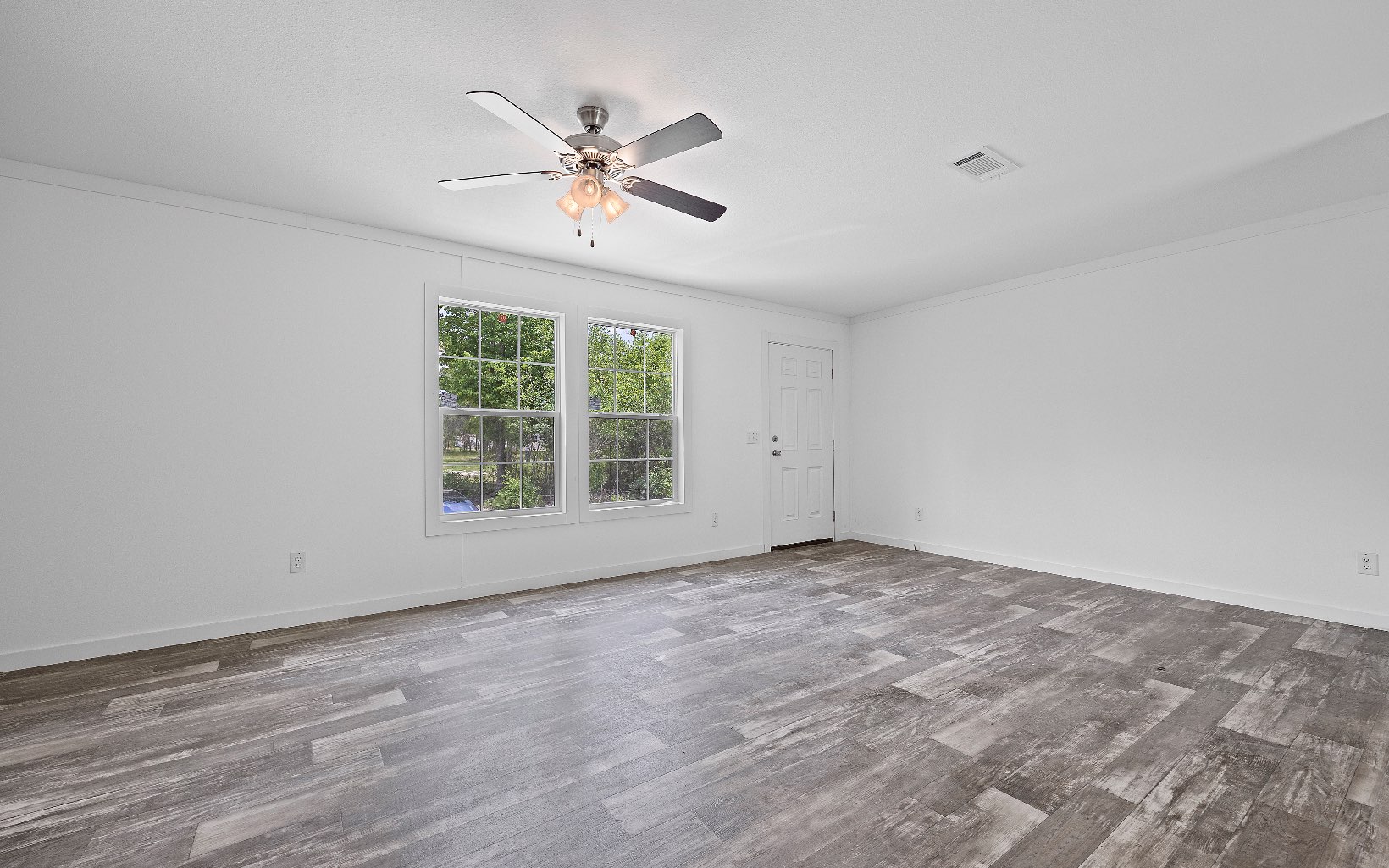 458 NW Ivy Gln