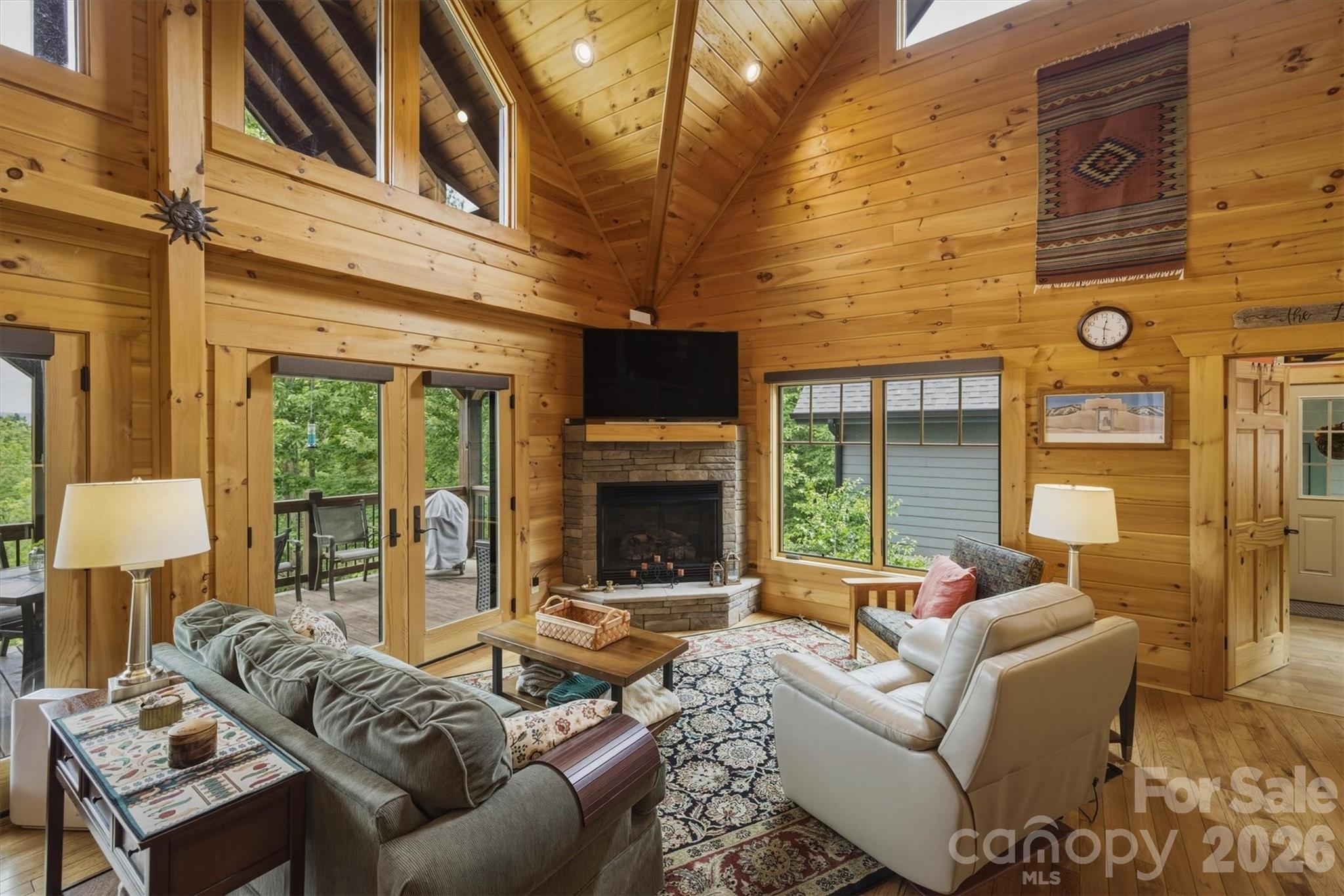 39 Lakeside Path