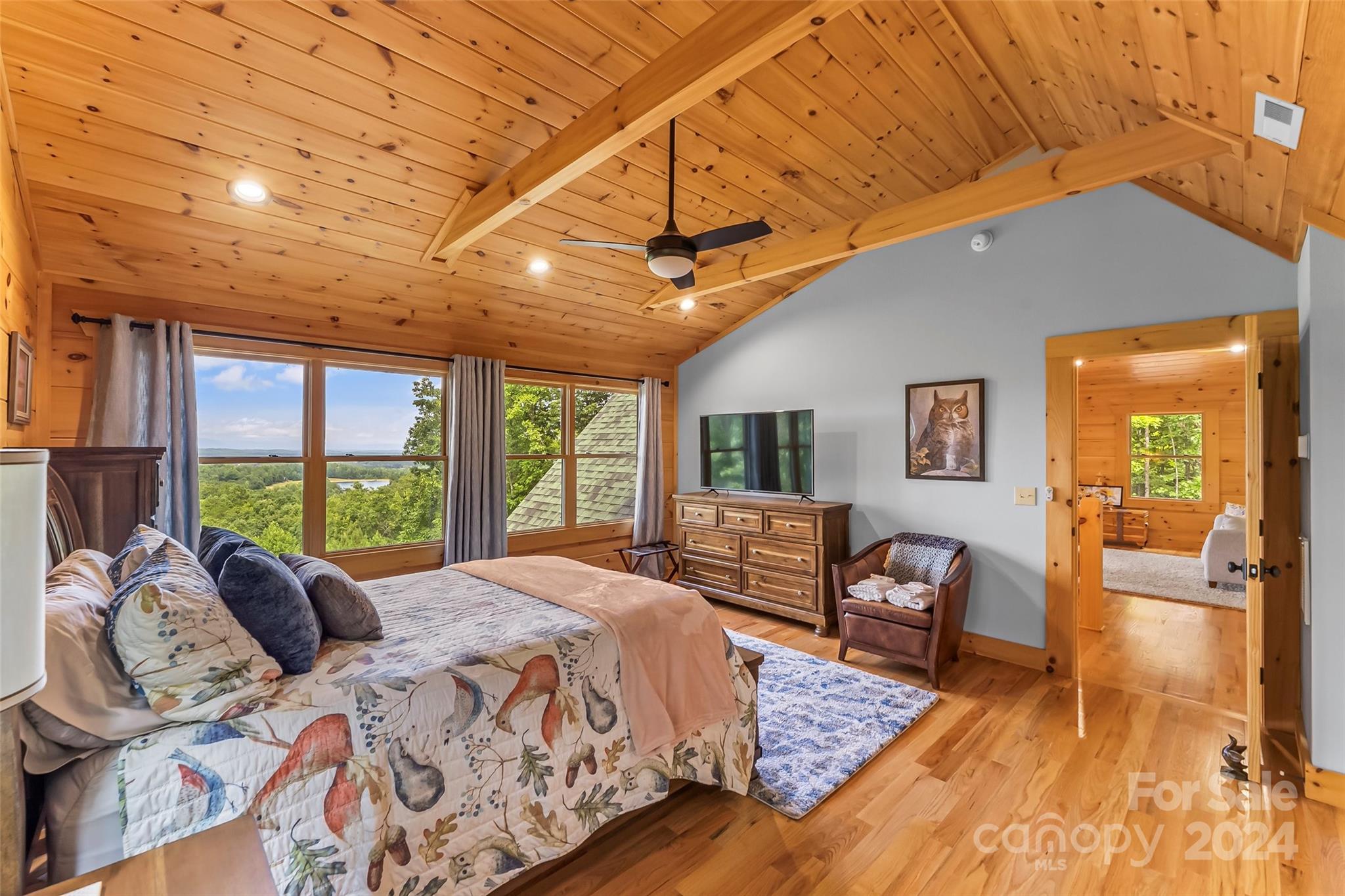 573 Lakeview Trail