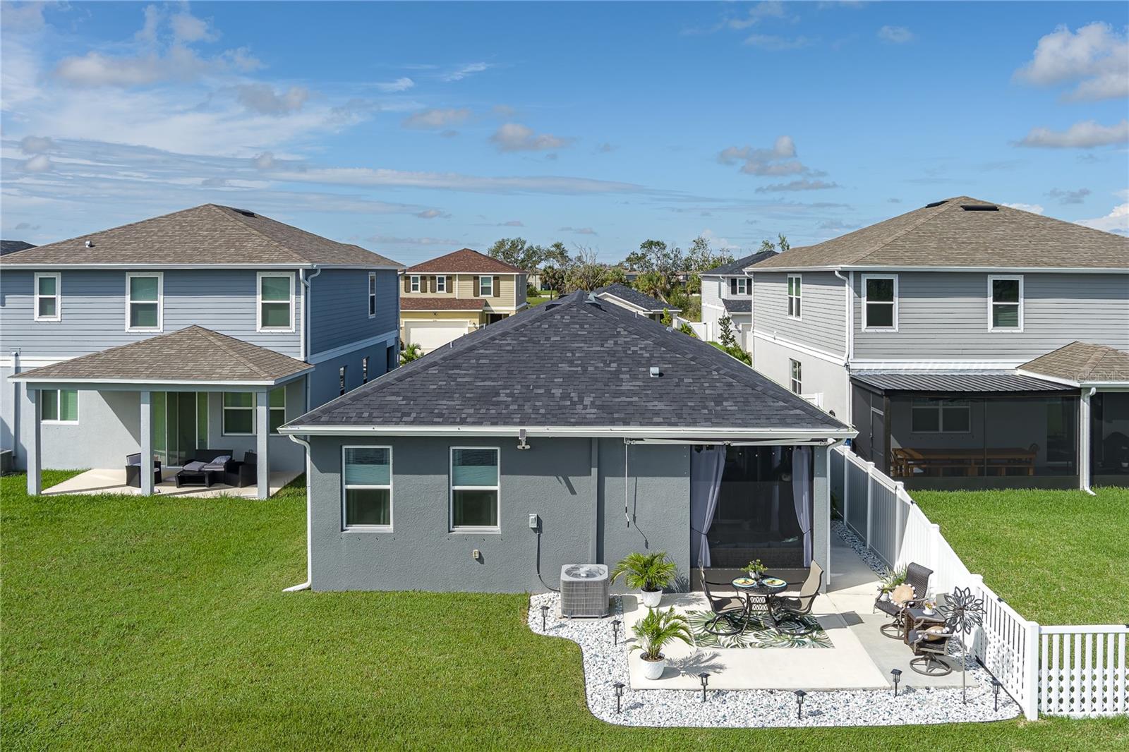 9577 Sandy Bluffs Circle