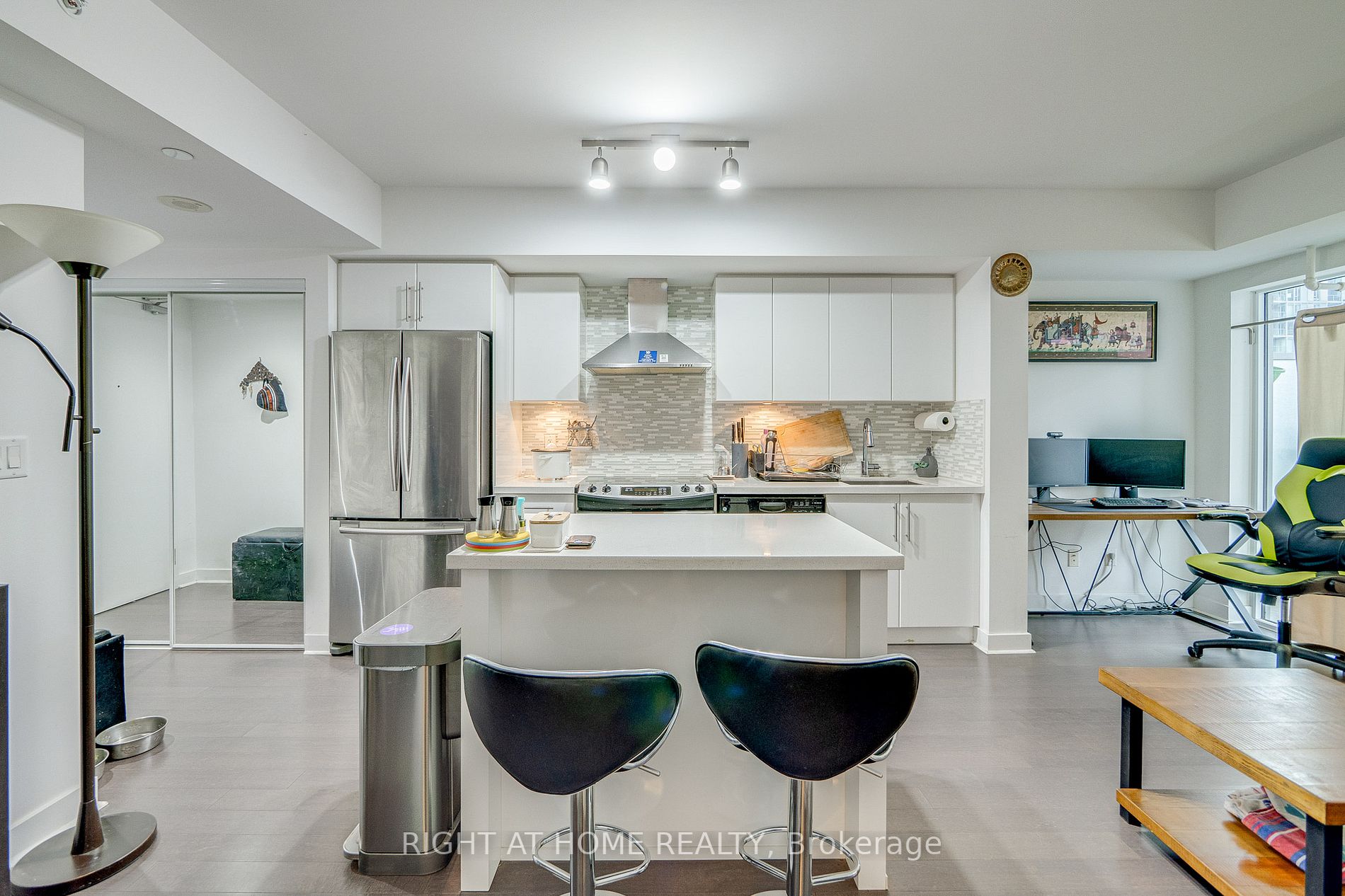 58 Orchard View Blvd 1707