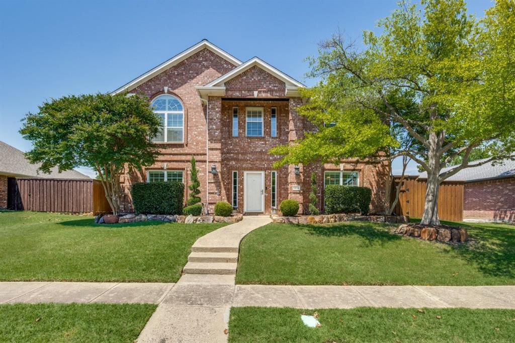 Gorgeous home with pool near prestigious Twin Creeks area in Allen ISD!