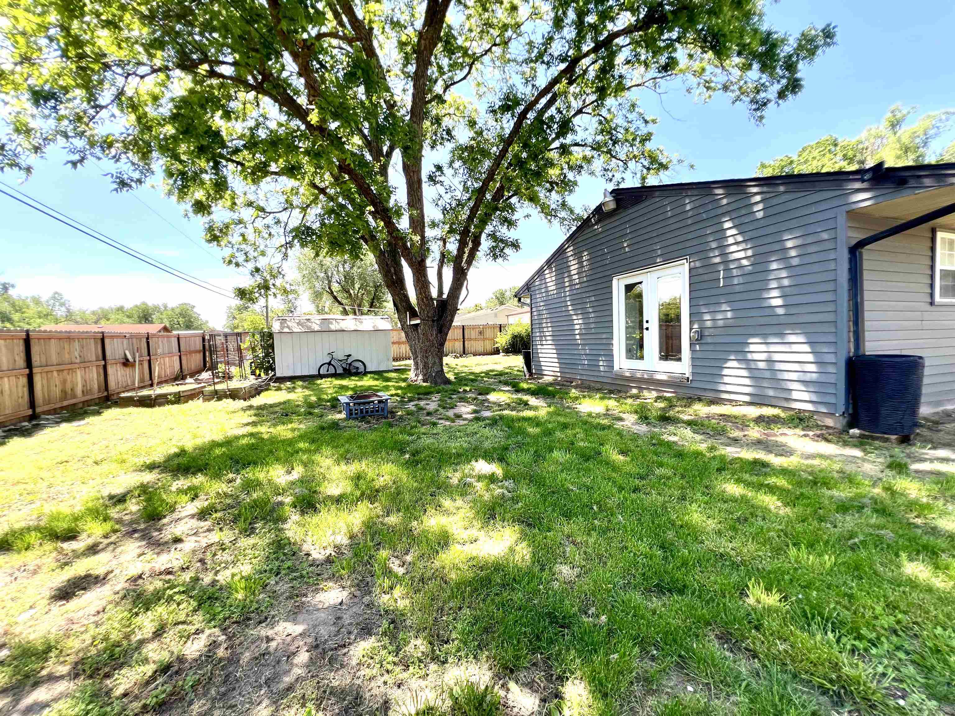 1124 N 7th