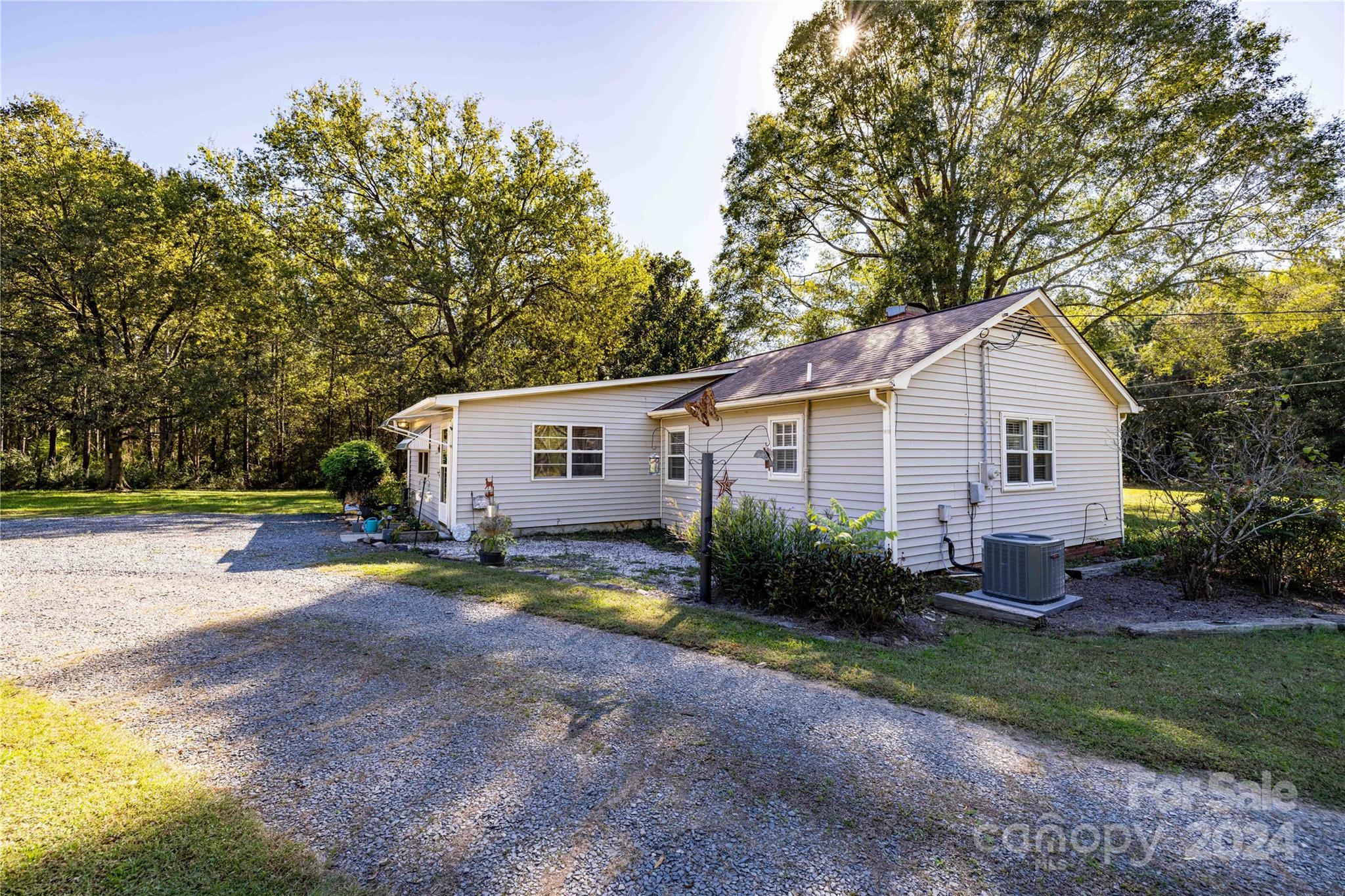 4467 Nc Highway 109 Highway S
