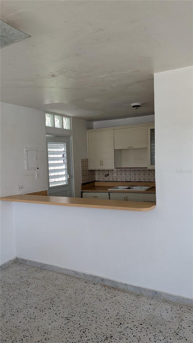 Urb. Santa Elena Calle 9 E-5