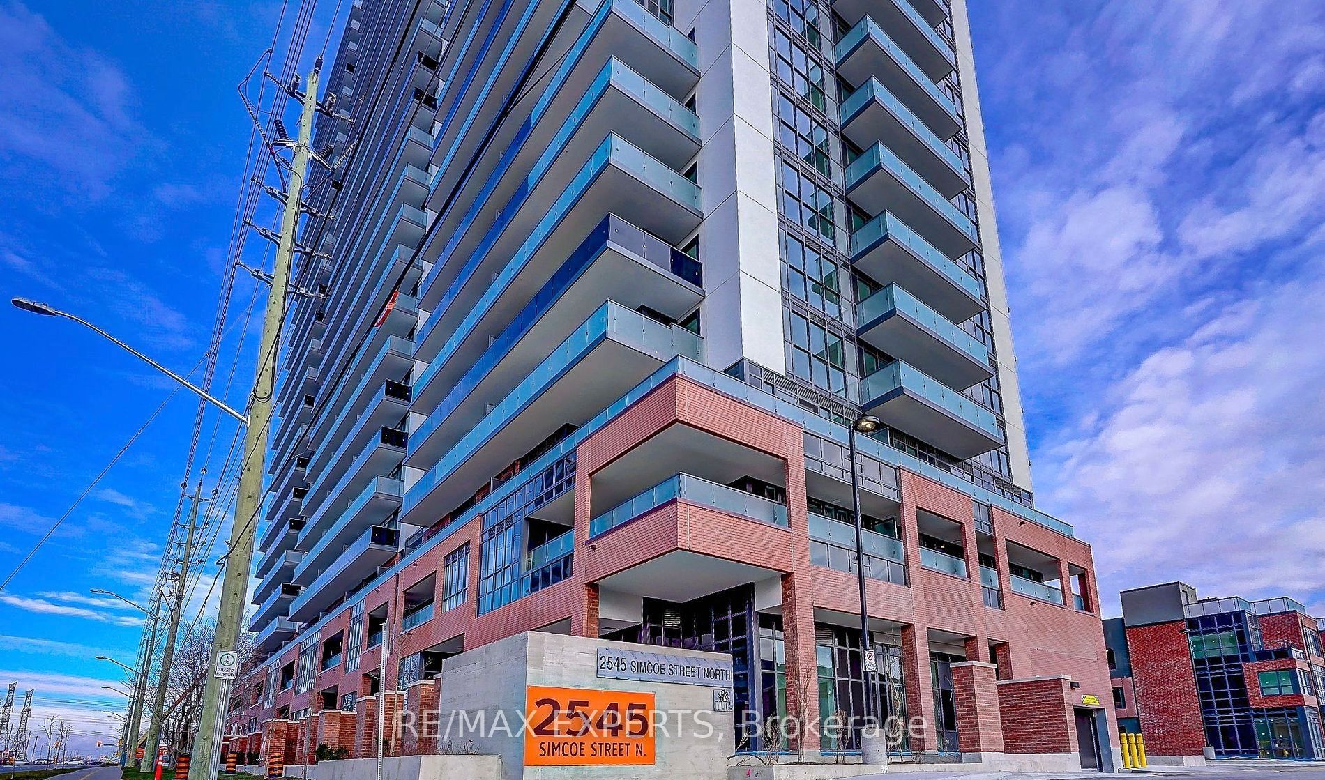 2545 N Simcoe St 2414