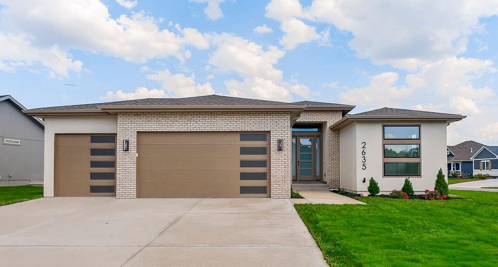 2635 SW Tracker Lane