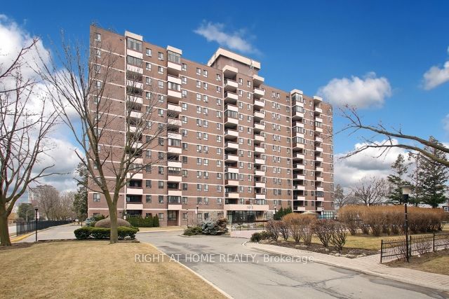 1615 Bloor St 304