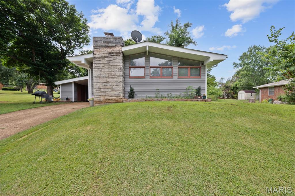 319 Lilac Drive