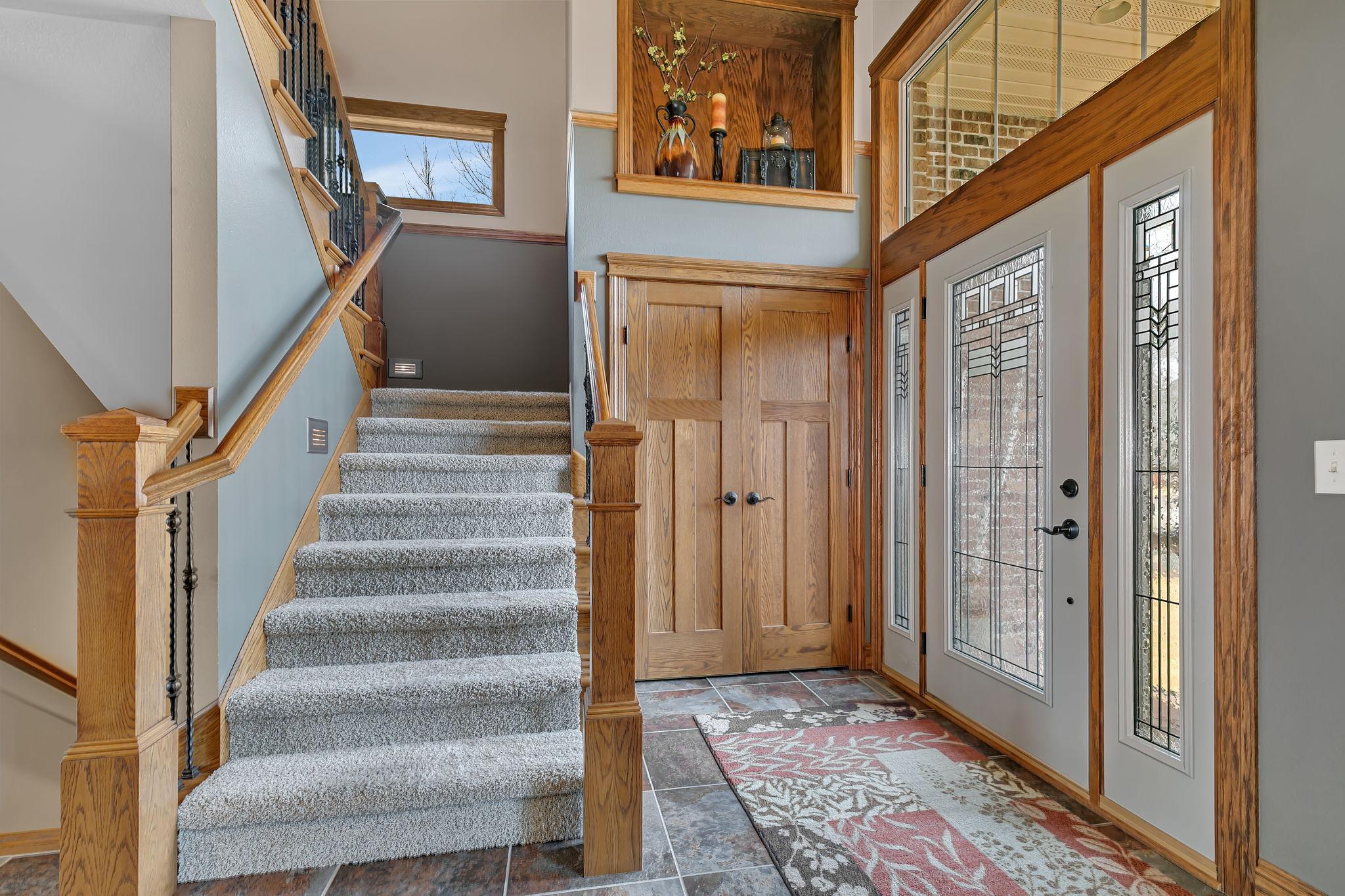 1201 Huntington Drive S