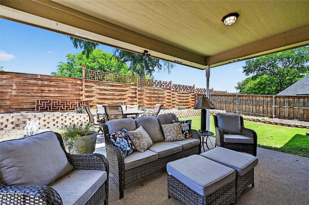 38 Lone Oak Boulevard