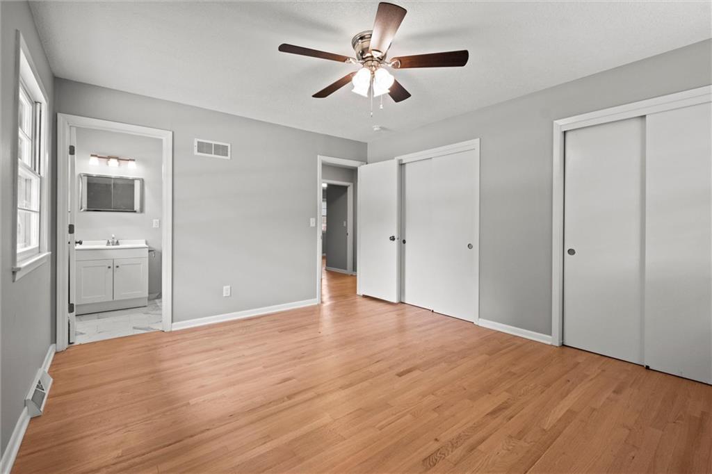 6100 Englewood Avenue