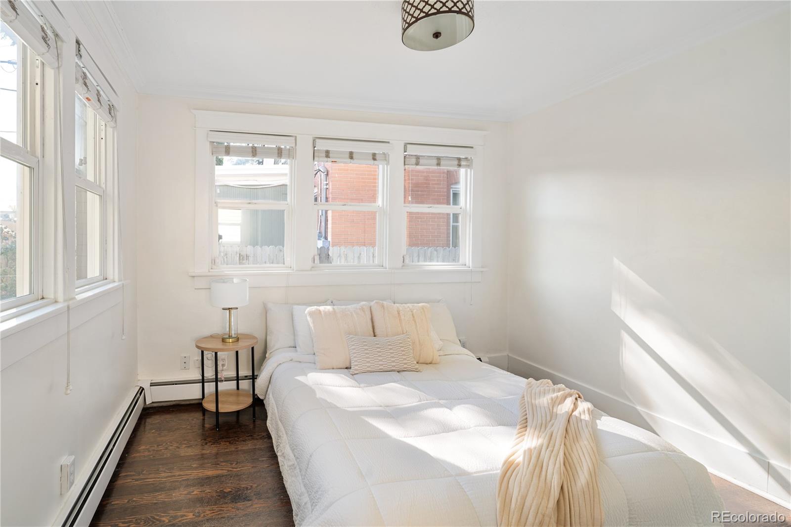 2078 S Pennsylvania Street