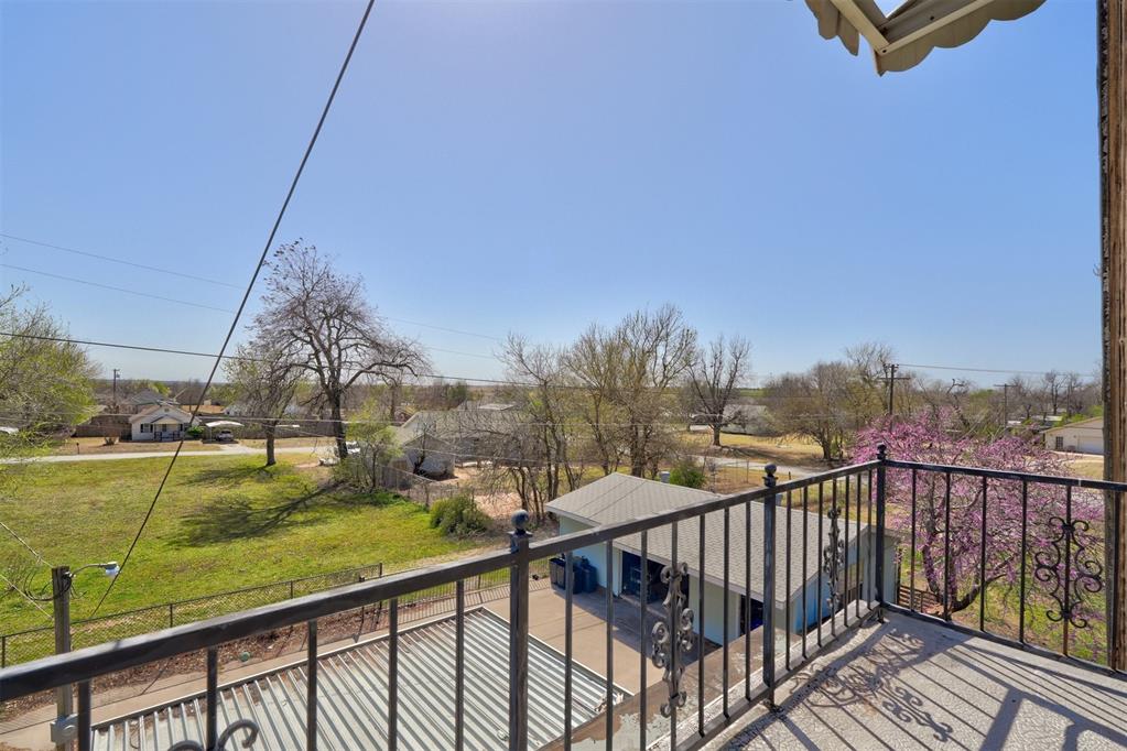 308 W Harper