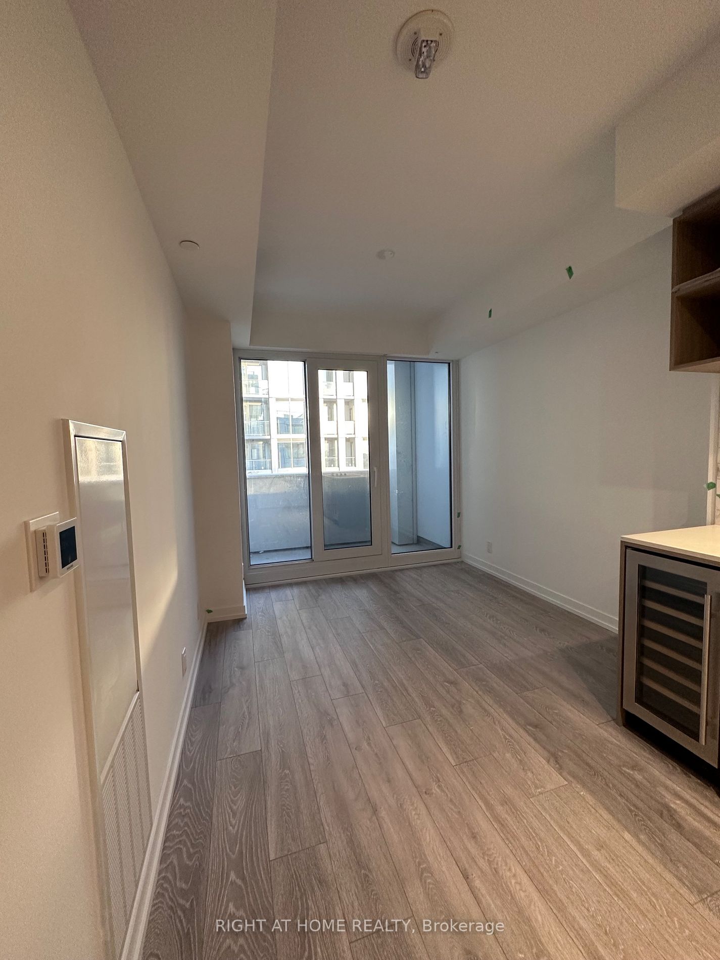 2020 Bathurst Ave 608