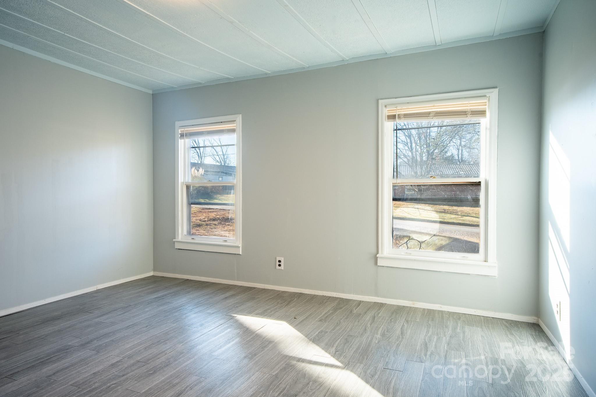 50 N Duncan Hill Lane