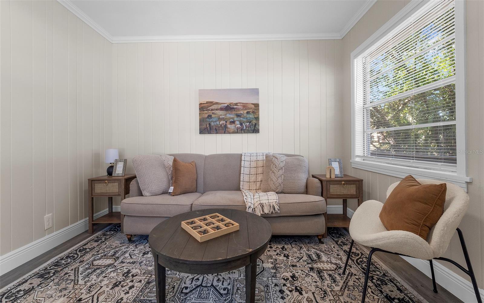 1710 W Perdiz Street