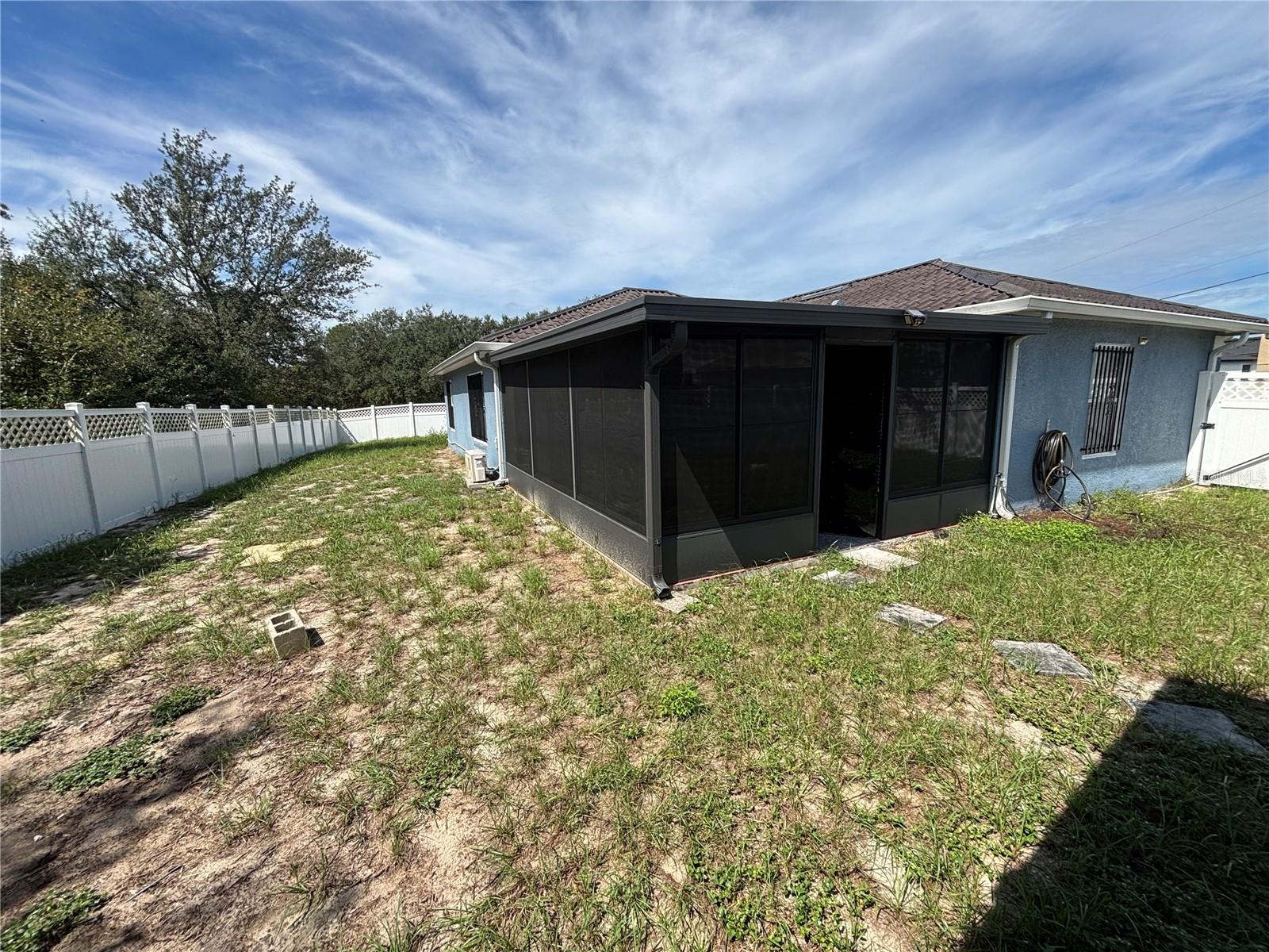 1433 Sarasota Drive