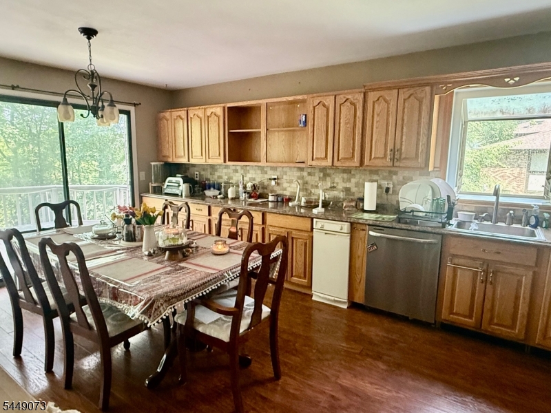 352 Buckhorn Dr