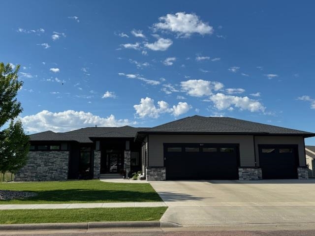 809 Rylee Way, Yankton, SD