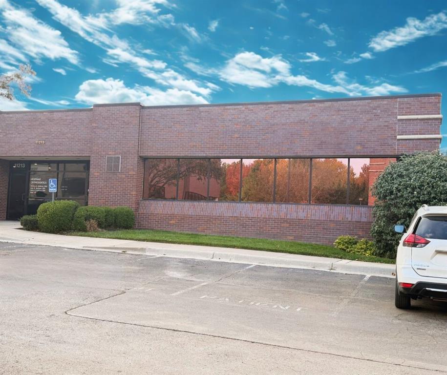 11213 Nall Avenue