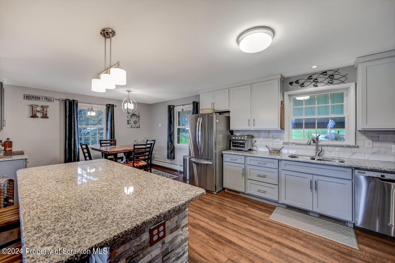 325 Schoolhouse Hill Road