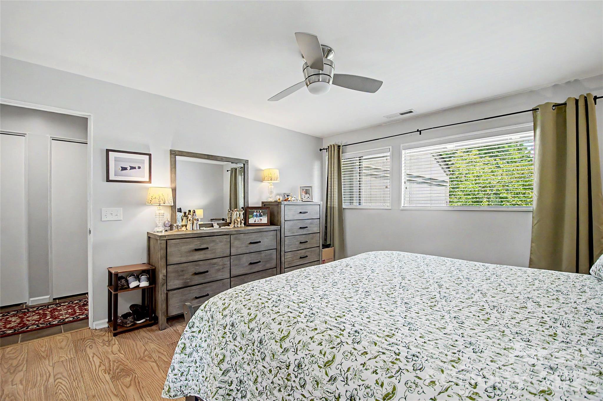 8 Lakemoor Lane 8