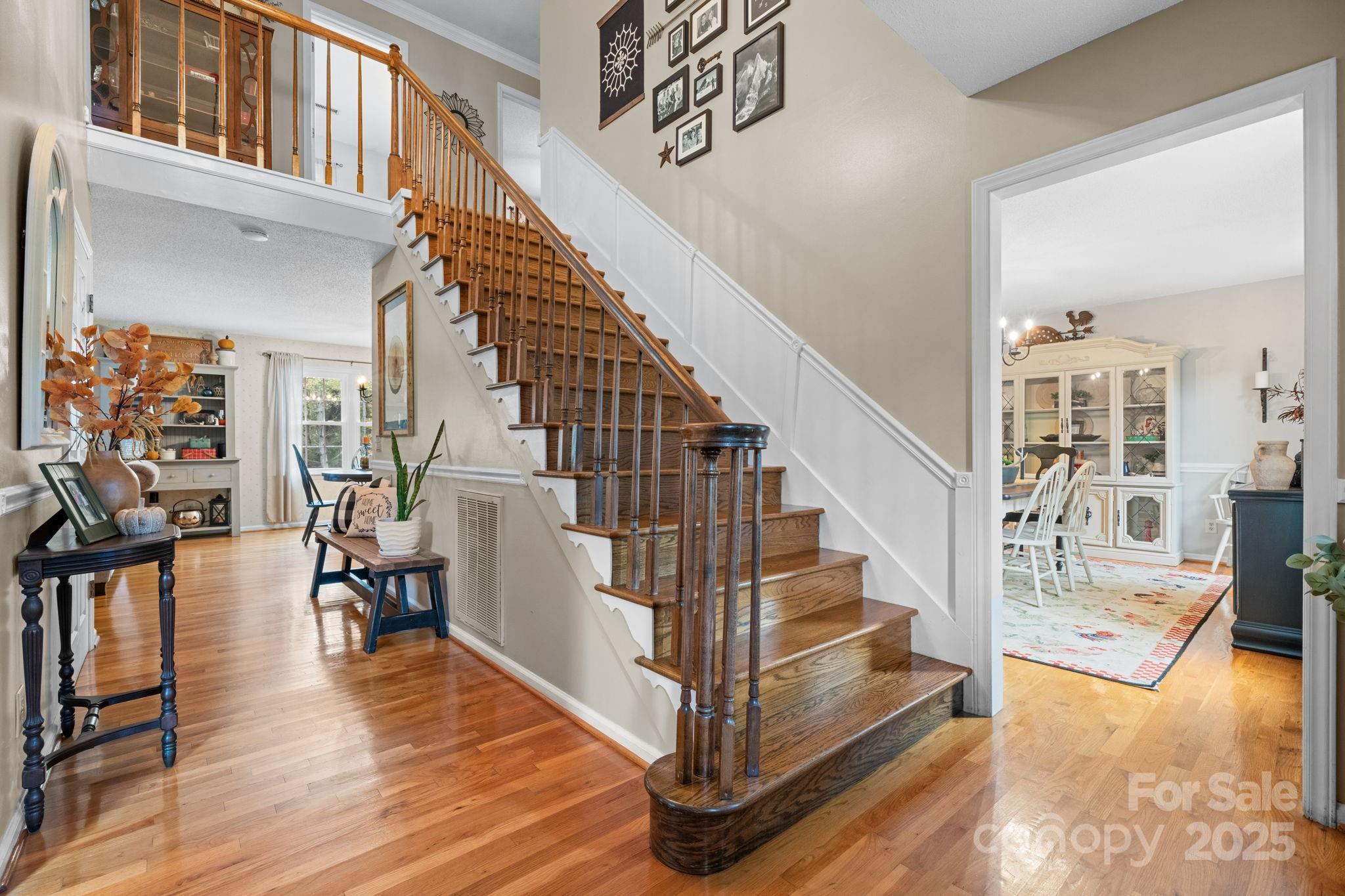 302 Redwood Place