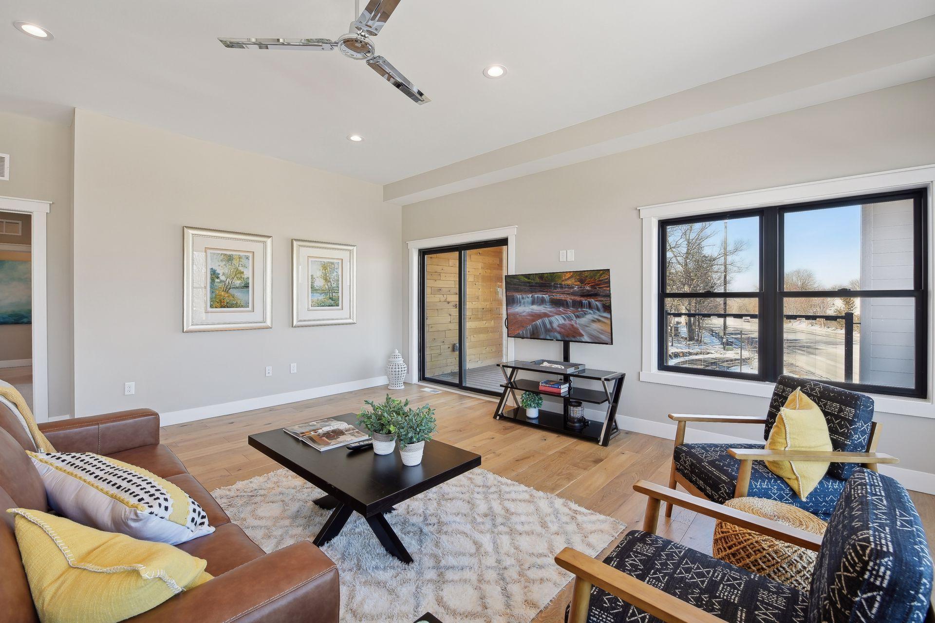 5734 Shady Oak Road S 12