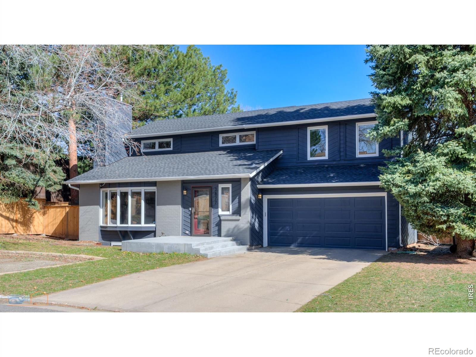 This beautifully updated home in North Boulder is located at the end of a small cul-de-sac off 15th street offering both privacy and safety! Features include an open main level floor plan with a recently remodeled kitchen including quartz countertops and Bosch appliances, three bedrooms on the second level including a spacious primary and a fully finished lower level with a fourth bedroom and family room. Major components replaced by the current owners include the A/C, HWH, furnace and fence all new in 2022. This quiet secluded park like setting offers easy access to Lucky's Market, Wonderland Lake, open space trails and only 2 miles to the Laughing Goat!