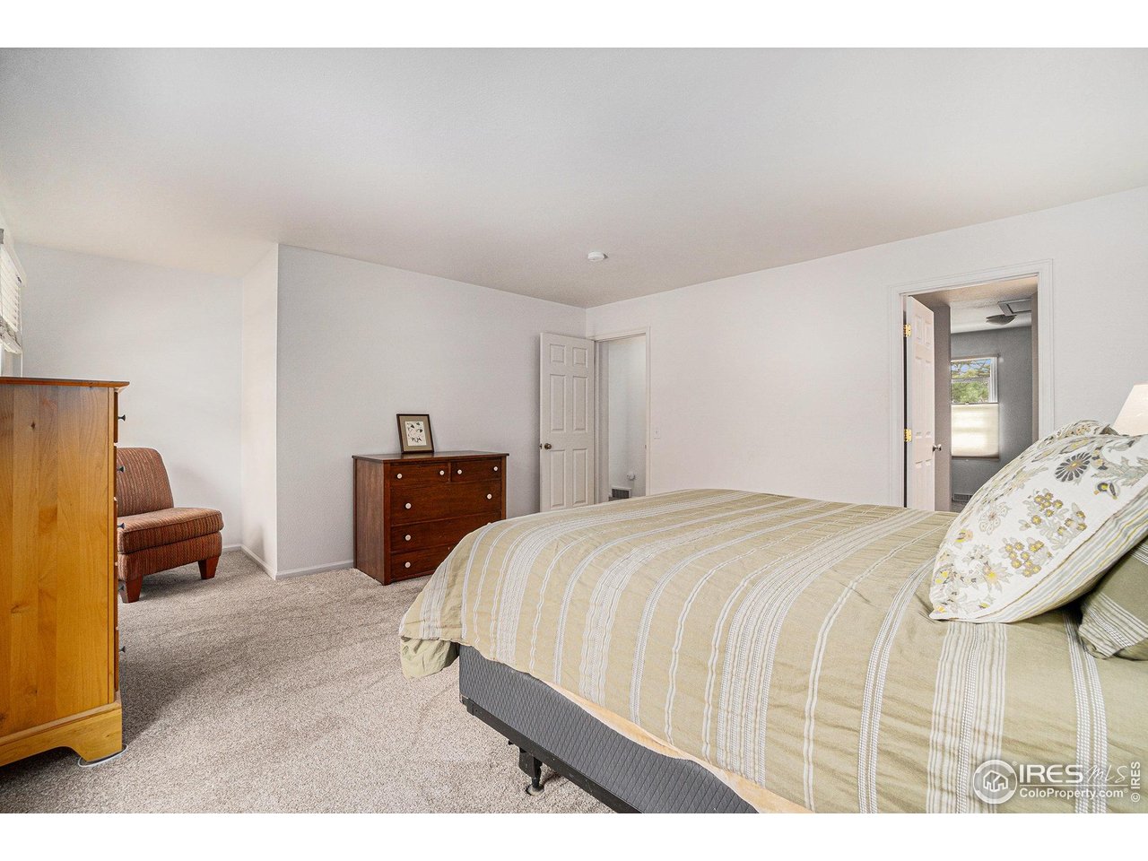 1119 Oakmont Ct