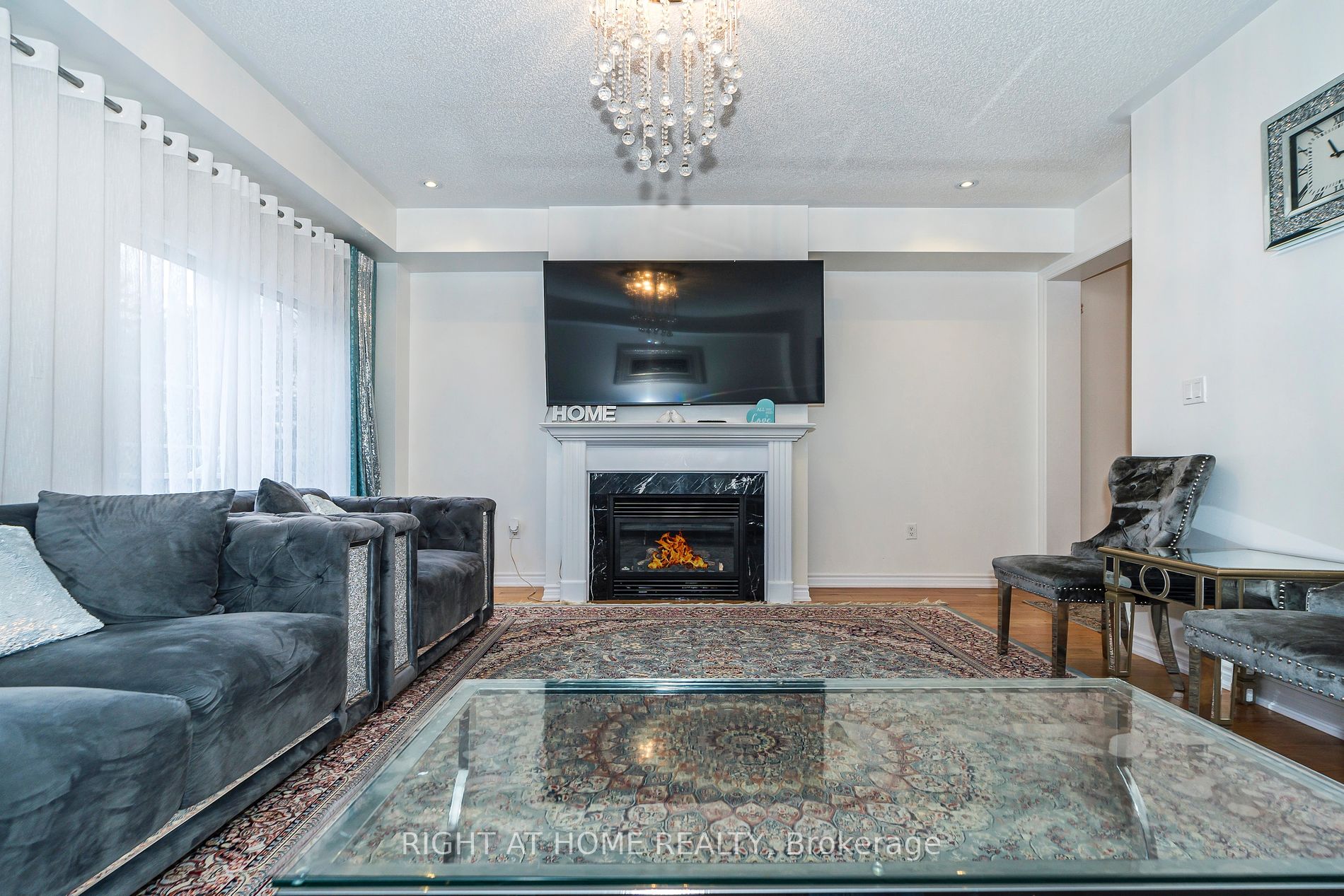 218 Appleton Crt