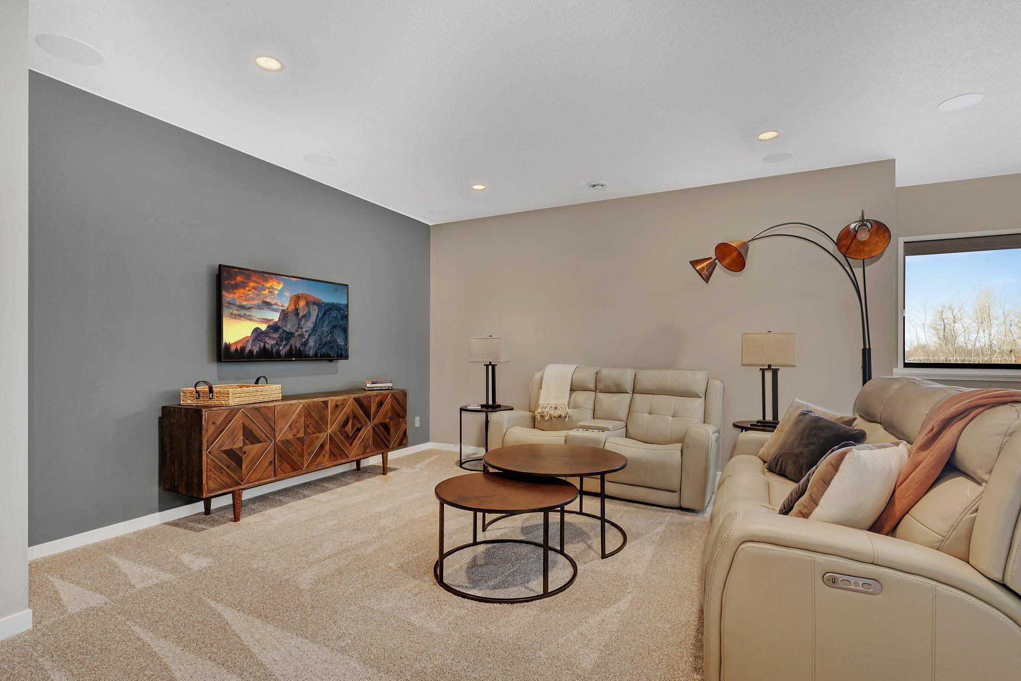 1305 20th Avenue S