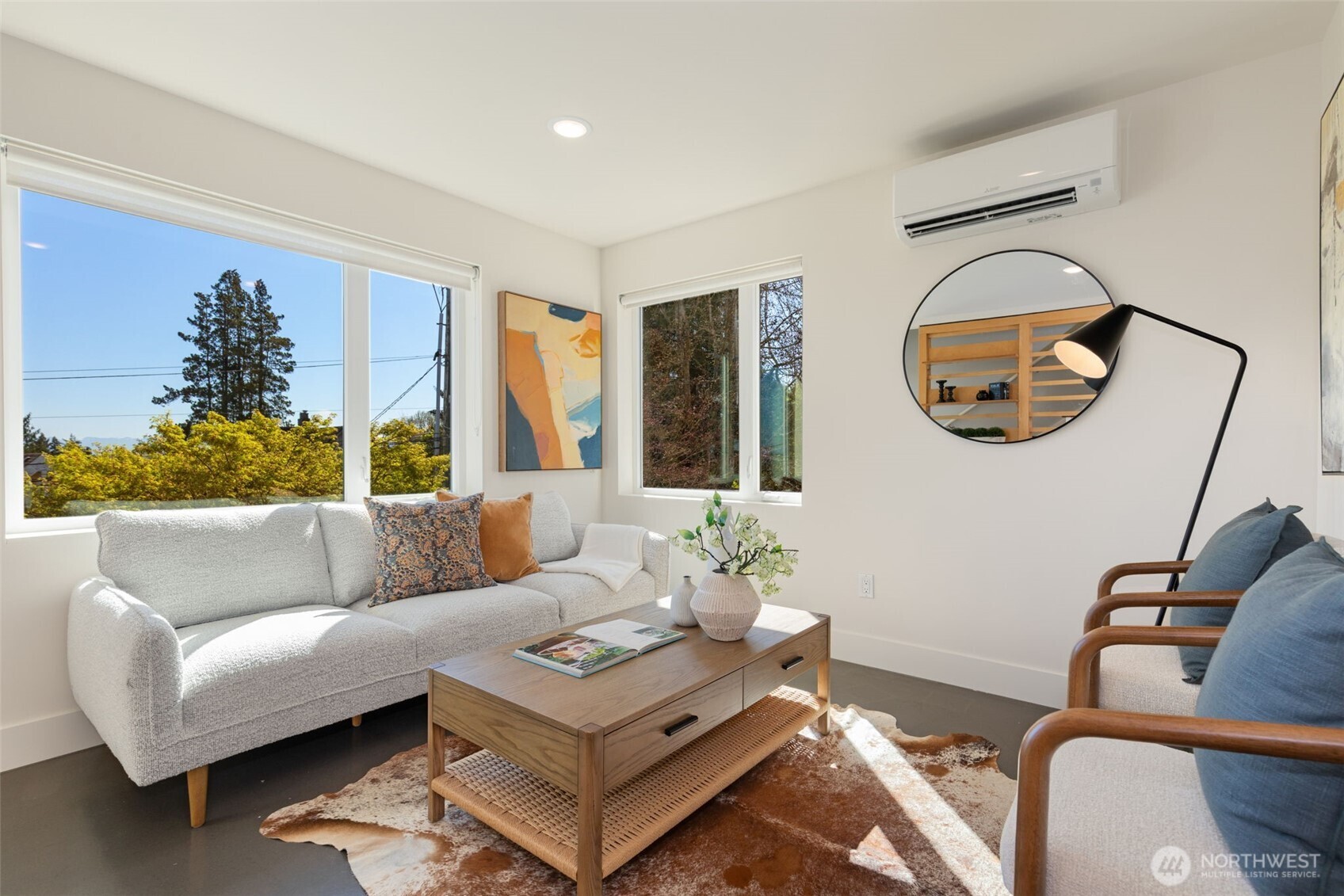 1529 Grandview Place E