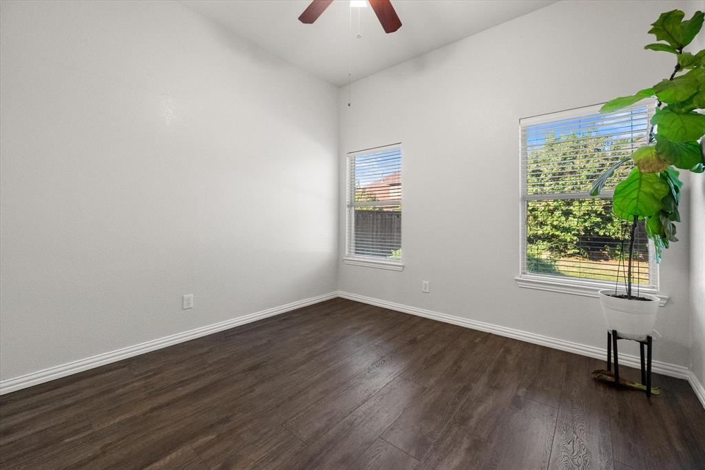 1817 Meadow Ridge Drive