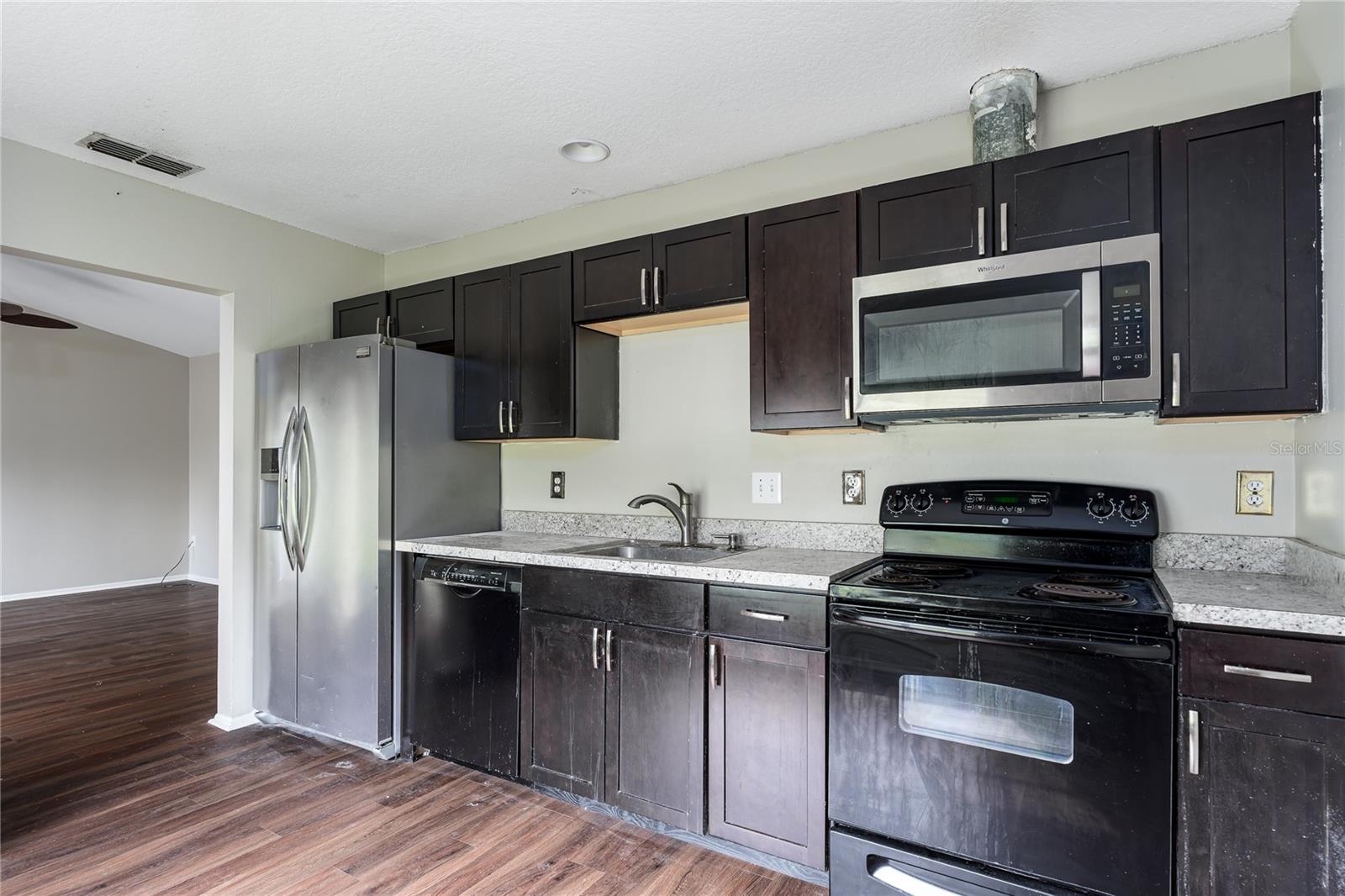 1551 41st Avenue Drive E 19